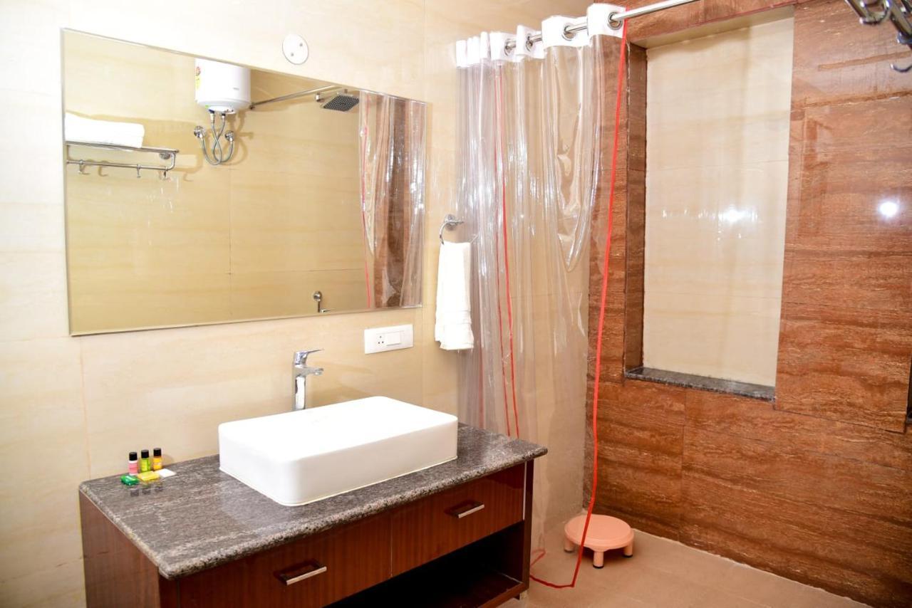 Hotel Olive Crown Λάκναου Εξωτερικό φωτογραφία
